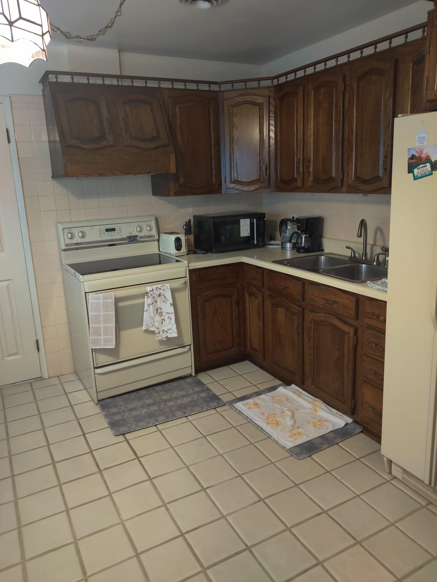 Open Kitchen for Fresh Home-Cooked Meals